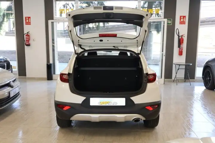 Kia Stonic 2022, foto 12