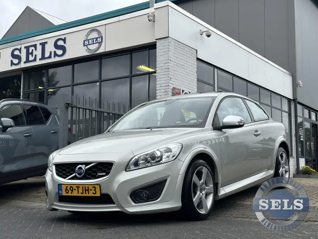 Volvo C30 2012 из Европы — купить под ключ