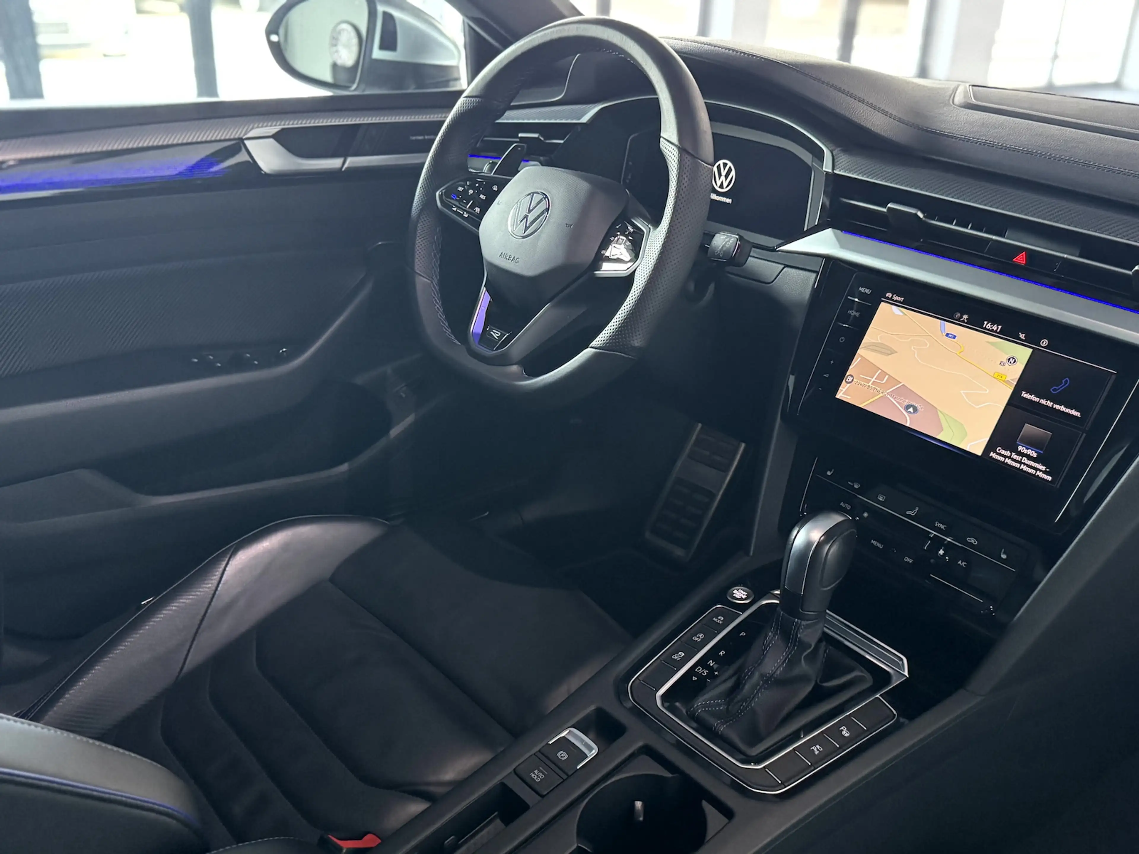 Volkswagen Arteon Shooting Brake R 2.0 TSI*Pano*AHK*HUD*H&K* — photo 12