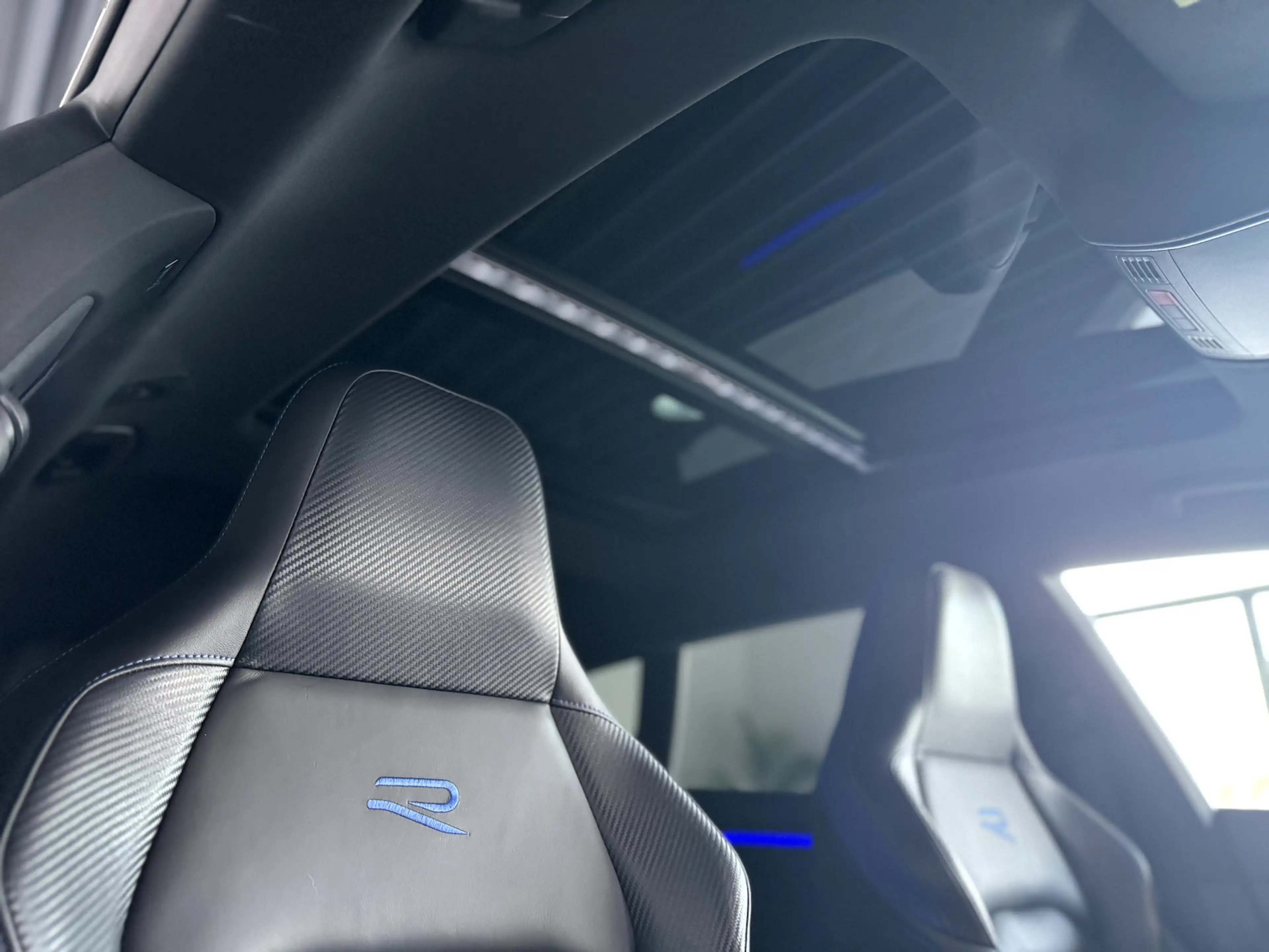 Volkswagen Arteon Shooting Brake R 2.0 TSI*Pano*AHK*HUD*H&K* — photo 14
