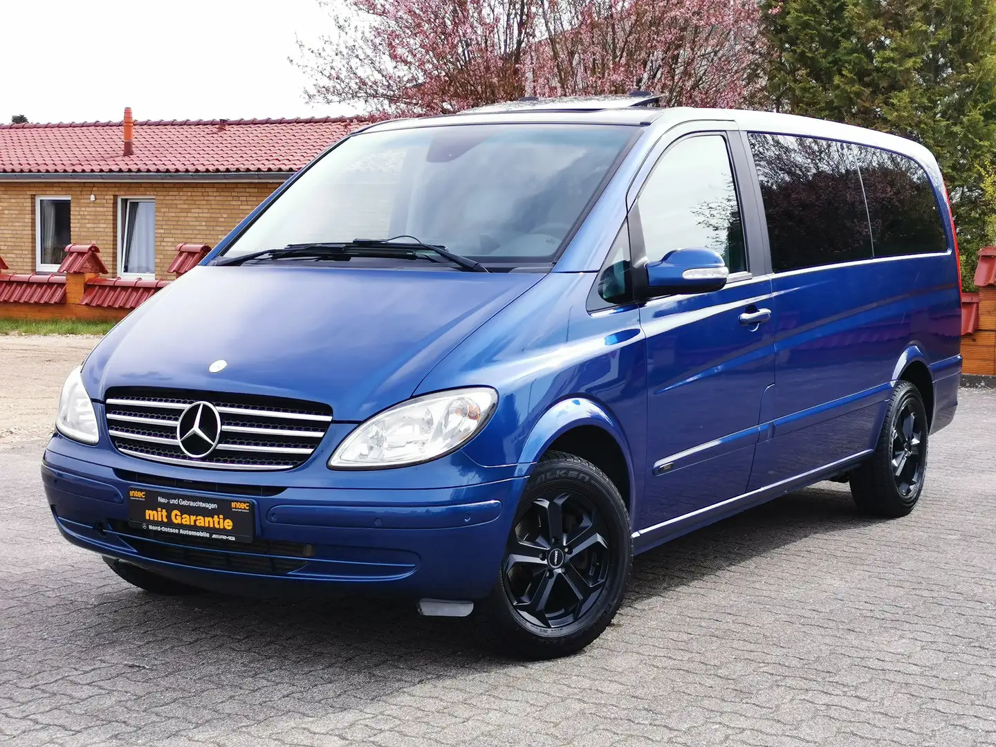 Mercedes-Benz Viano 2.2 CDI lang* 8 Sitze*Anhängerk.*Sitzheizung* Kék - 1