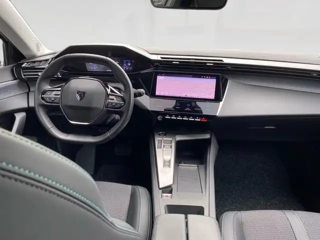 Peugeot 308 view 6