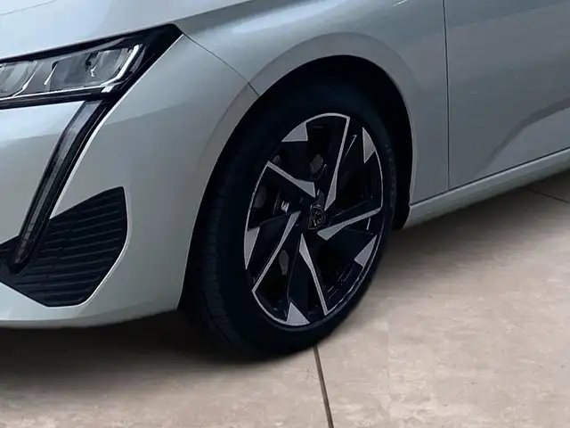 Peugeot 308 view 15