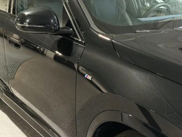 BMW X1 view 5