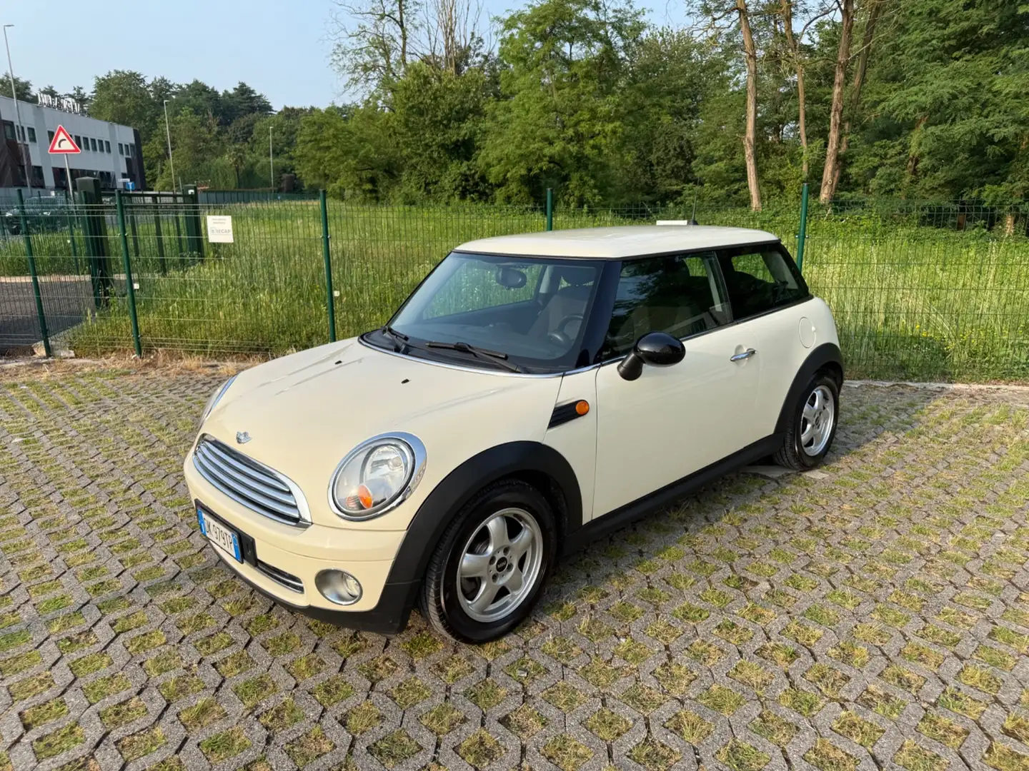 MINI 1.4 16V One 95Cv*Cerchi*S&S*Neopatentati* Beige - 1