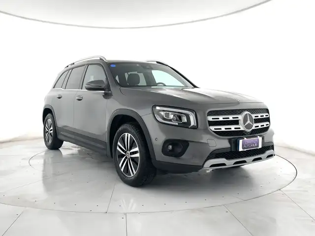 Mercedes-Benz GLB 180 d Business auto CAMERA+C17"+NEOPATENTATI