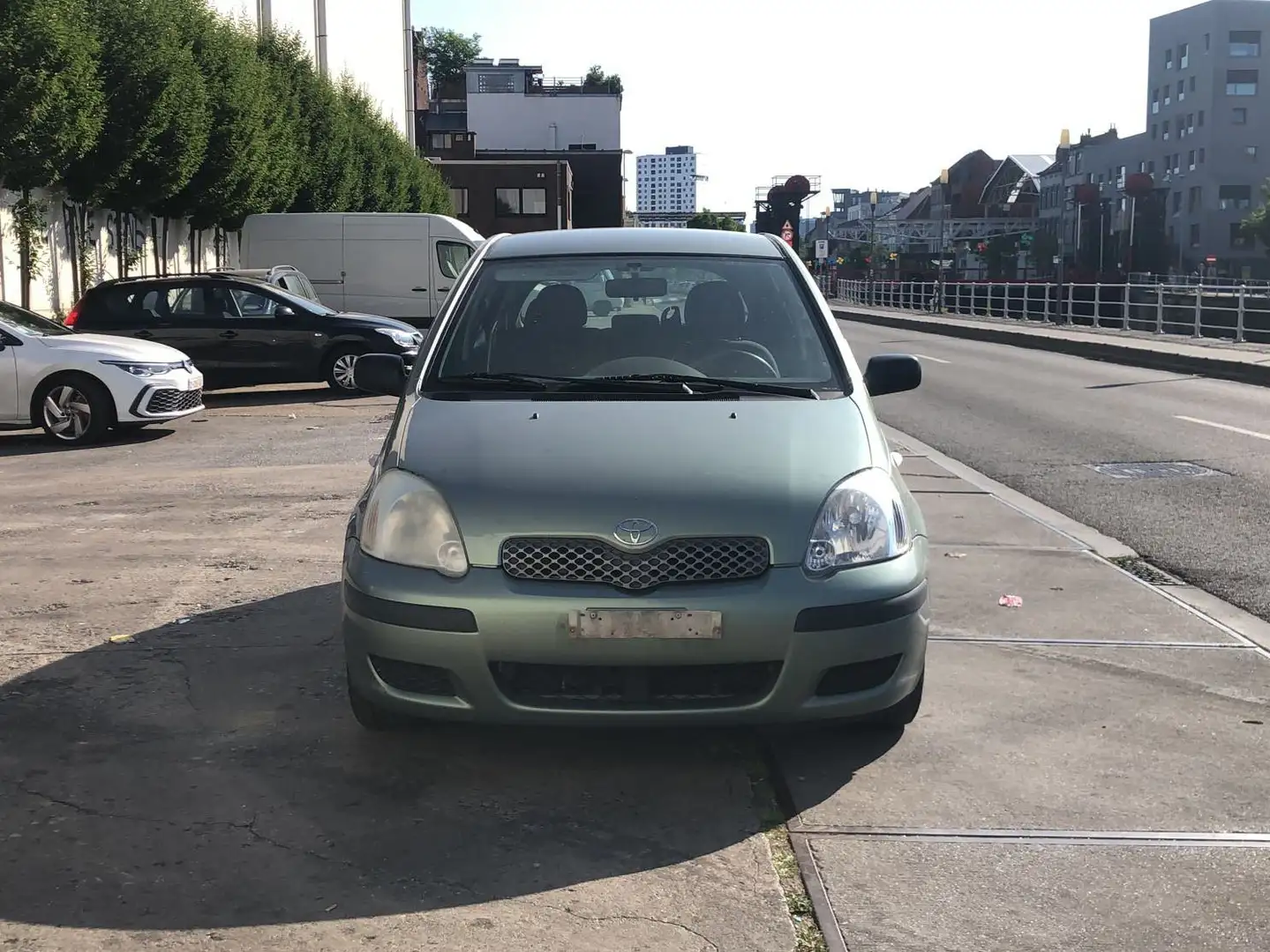 Toyota Yaris 1.3i VVT-i 16v Linea Sol Vert - 2