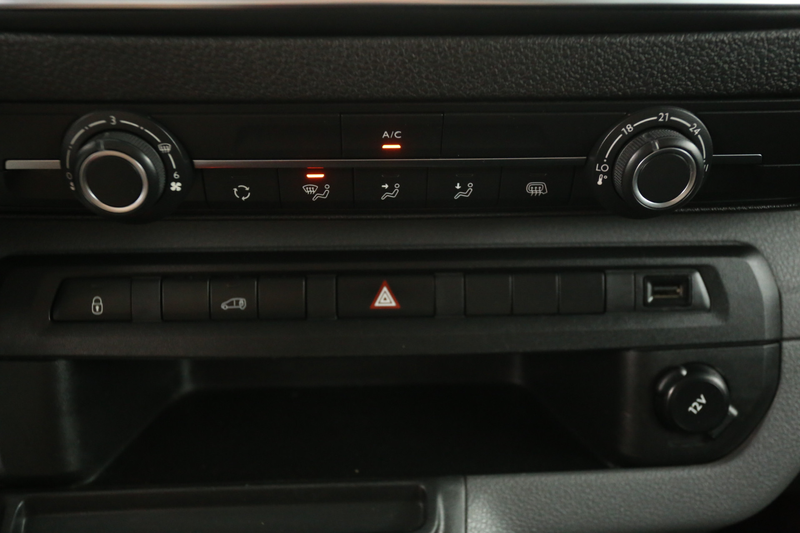 Opel Vivaro-e 75 kWh L2H1 | Snelladen | SOH 88% | Airco | 3 Zits — photo 14