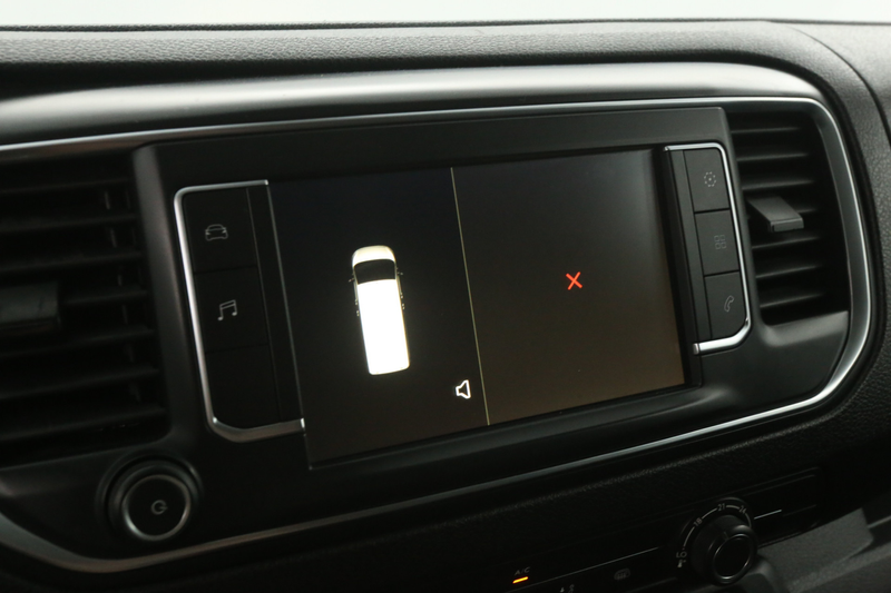 Opel Vivaro-e 75 kWh L2H1 | Snelladen | SOH 88% | Airco | 3 Zits — photo 19