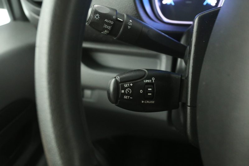 Opel Vivaro-e 75 kWh L2H1 | Snelladen | SOH 88% | Airco | 3 Zits — photo 16