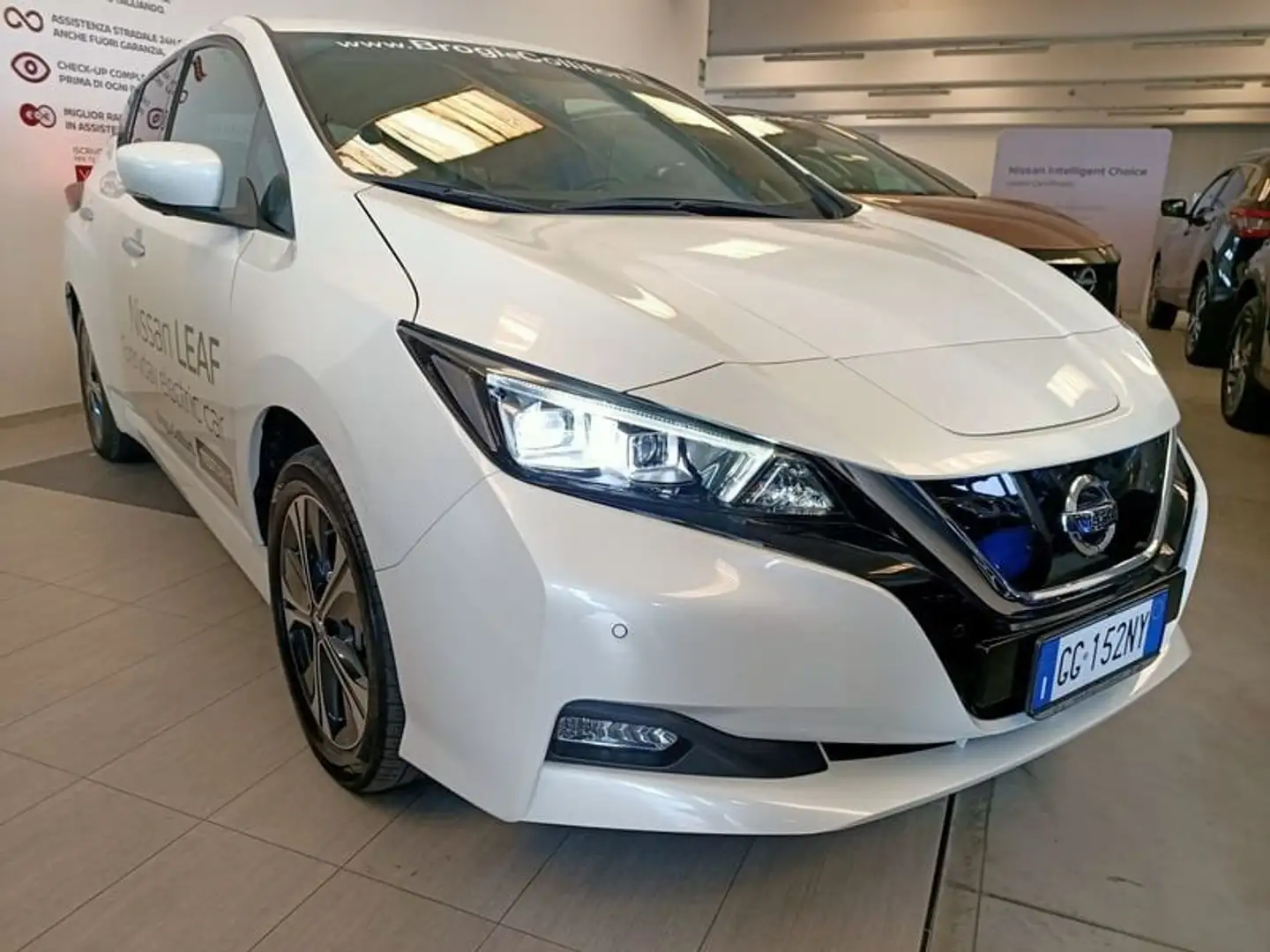 Nissan Leaf e+ Tekna 62 kwh White - 2