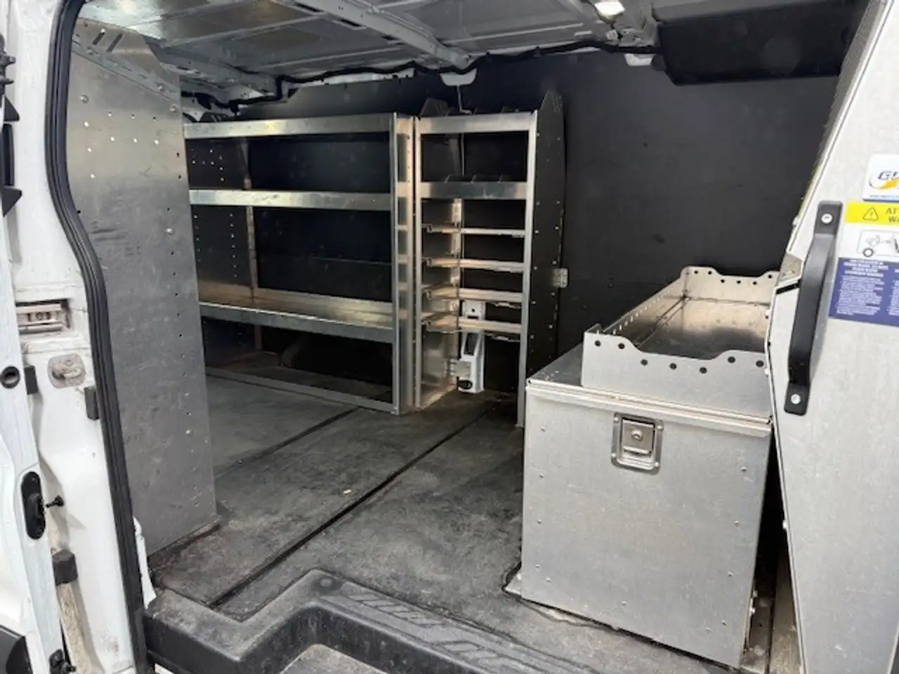 Ford Transit Cargo Van снимка Ford Transit Cargo Van