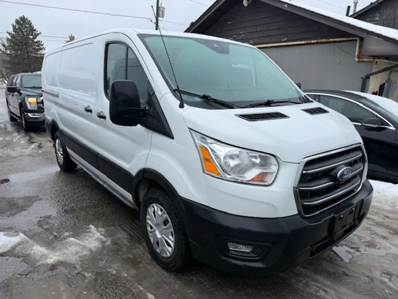Ford Transit Cargo Van снимка Ford Transit Cargo Van