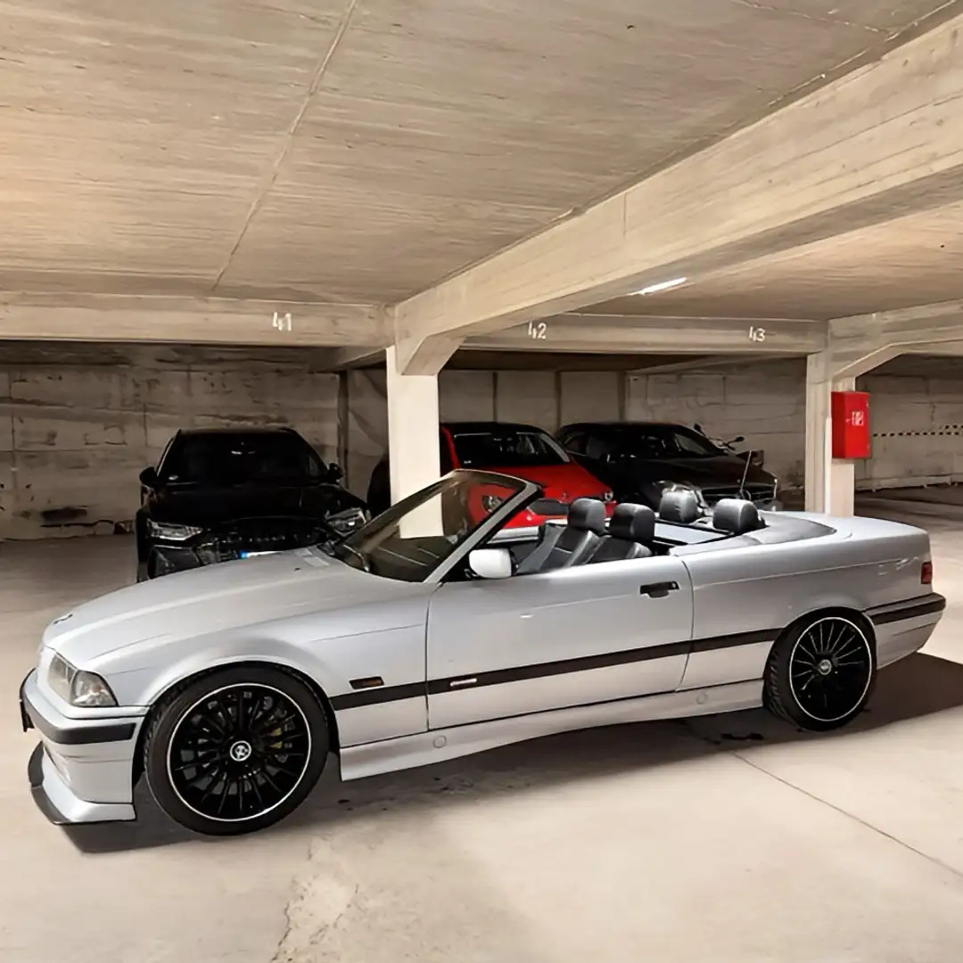 BMW 320 320i 323i 325i E36 - 1