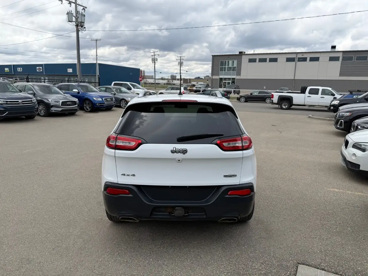 Jeep Cherokee снимка Jeep Cherokee