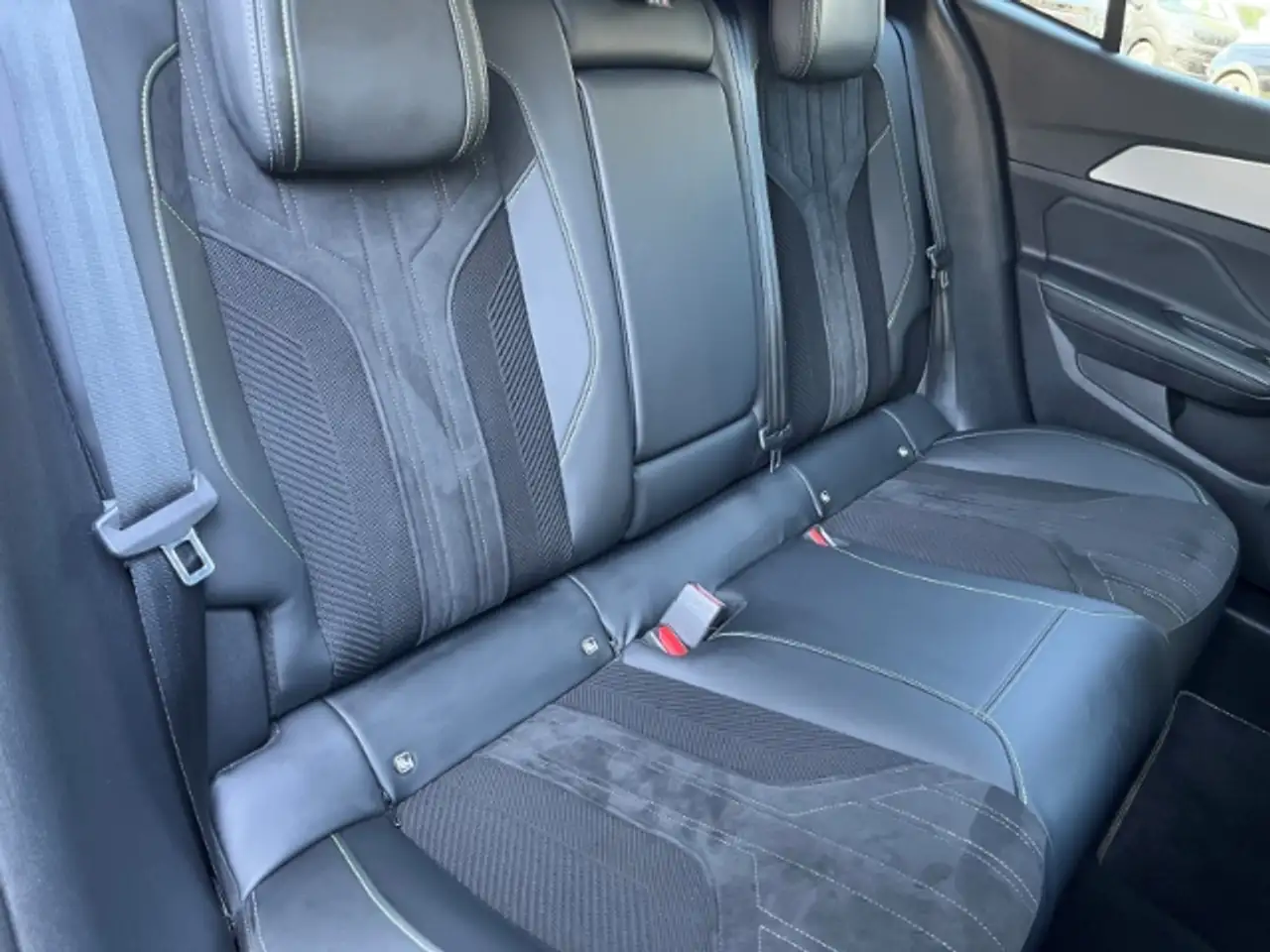 Peugeot 408 GT Navi Kamera ACC LM-Felgen, миниатюра 9