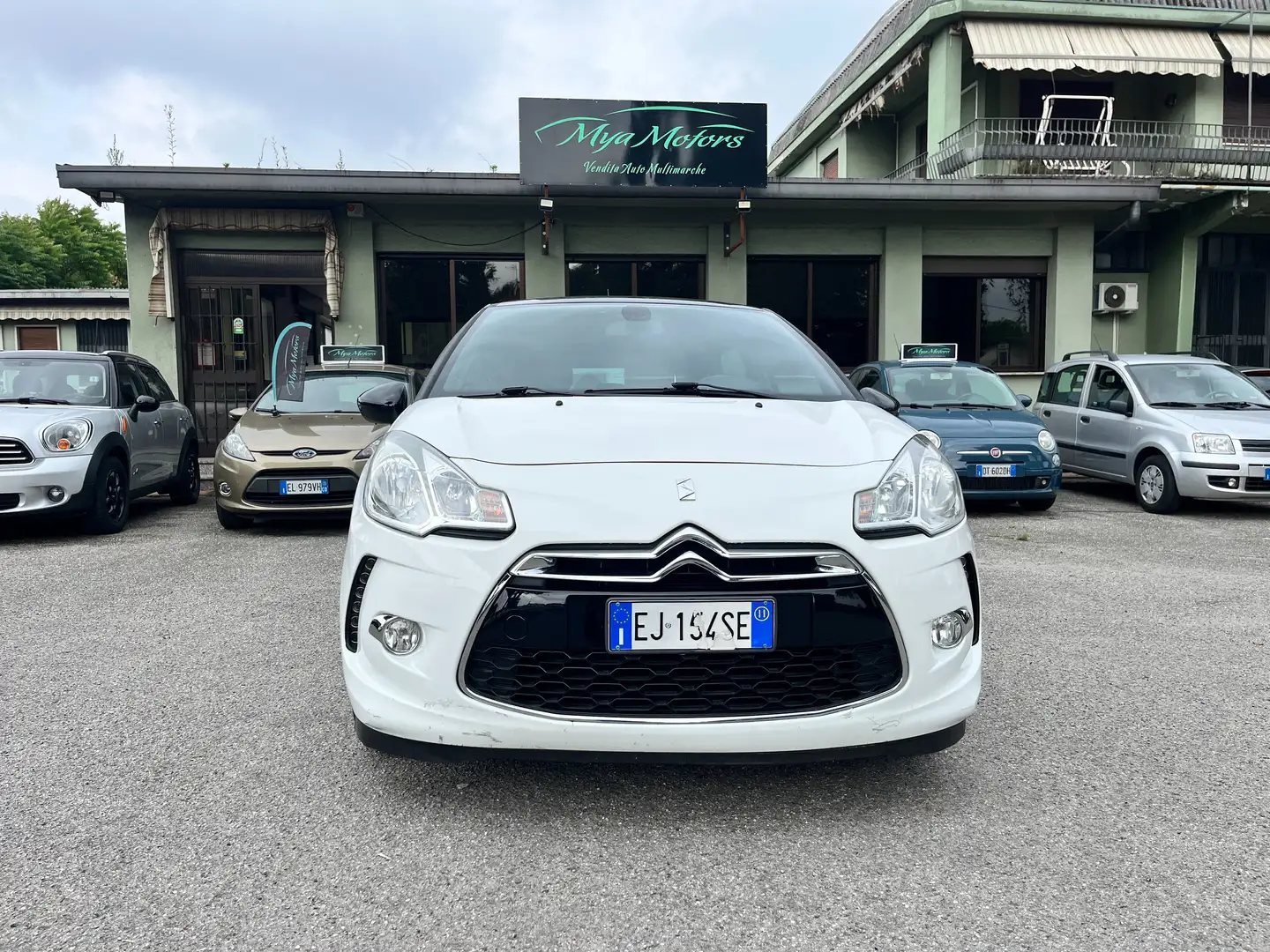 Citroen DS3 DS3 1.6 turbo thp Just Black 155cv Bianco - 2