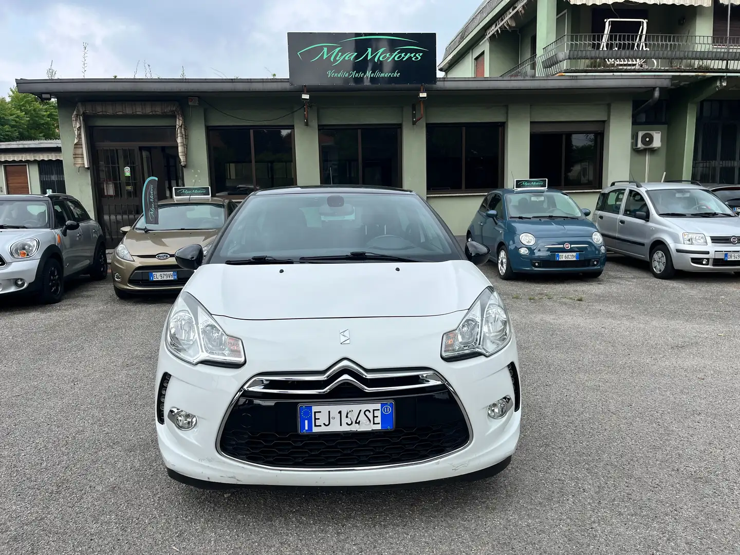 Citroen DS3 DS3 1.6 turbo thp Just Black 155cv Bianco - 1