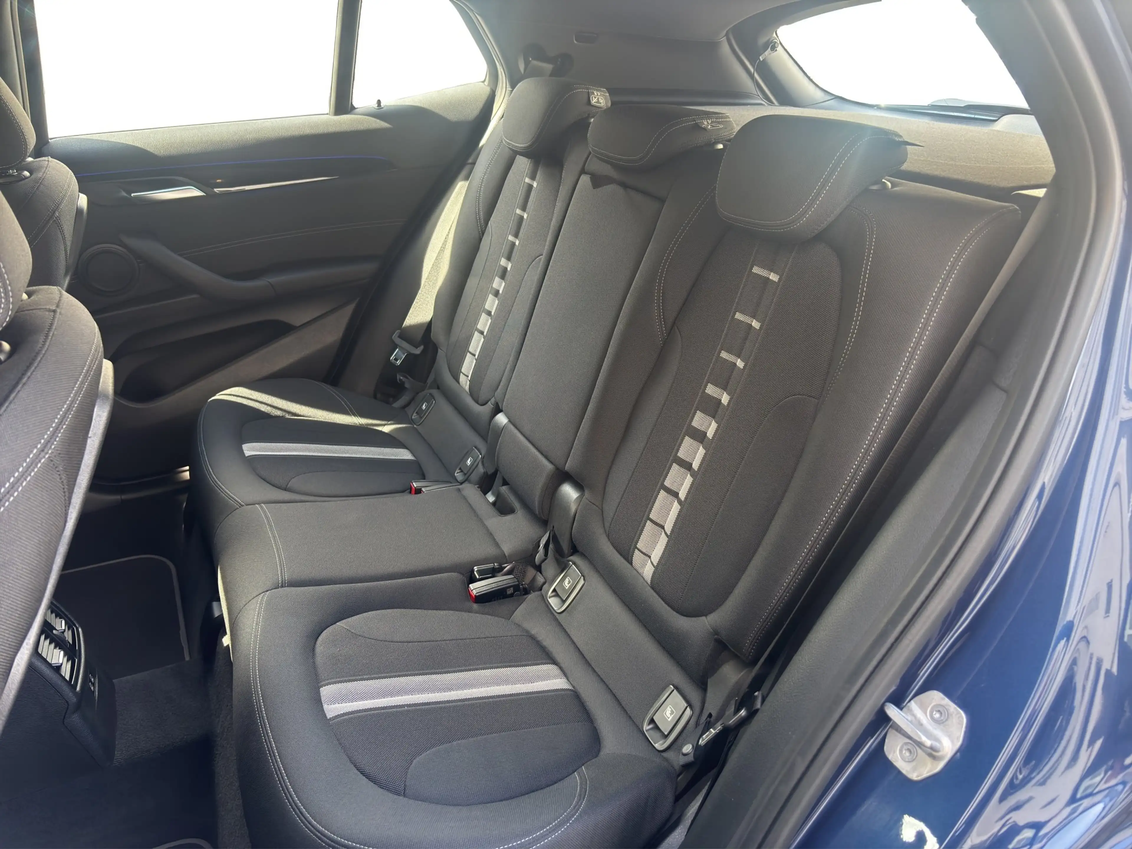 BMW X2 xDrive18d Navi+ LED ACC HUD Rfk ParkAssist — photo 12