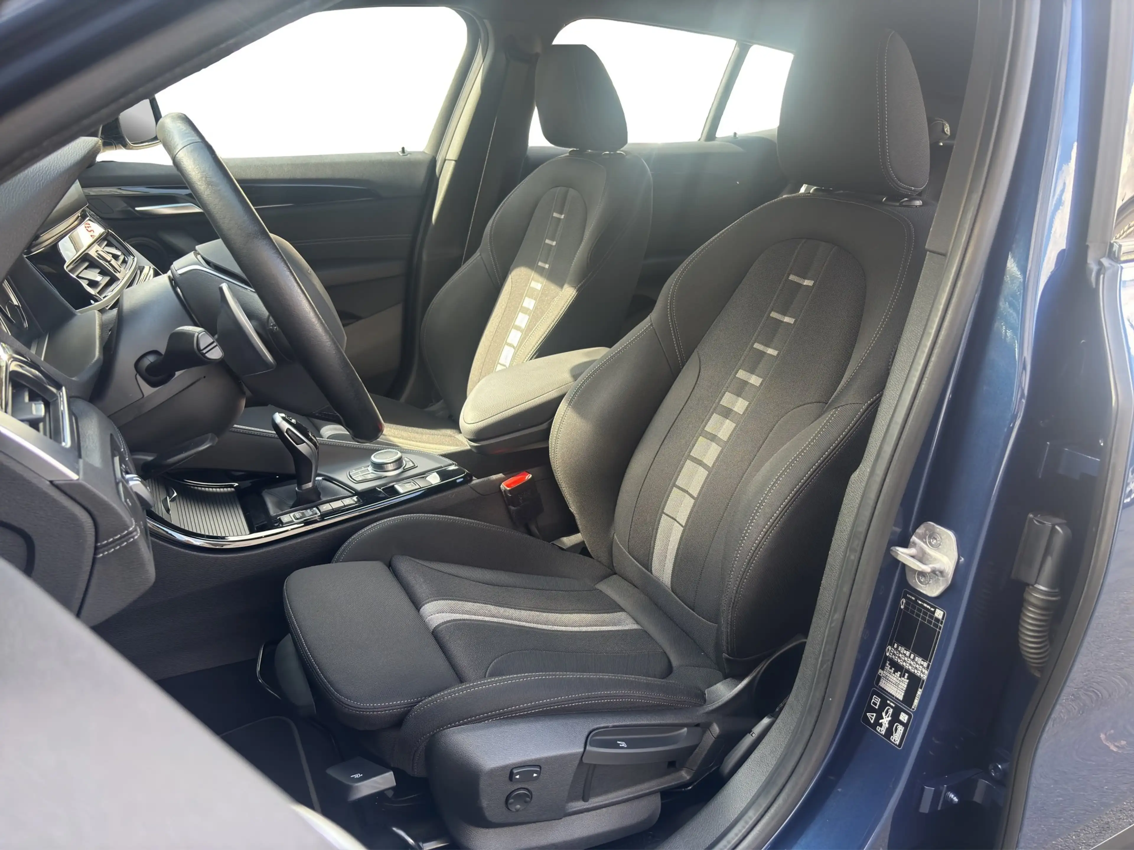 BMW X2 xDrive18d Navi+ LED ACC HUD Rfk ParkAssist — photo 9