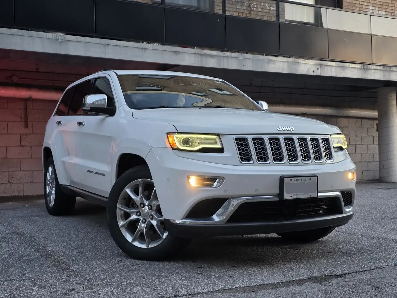 Jeep Grand Cherokee снимка Jeep Grand Cherokee