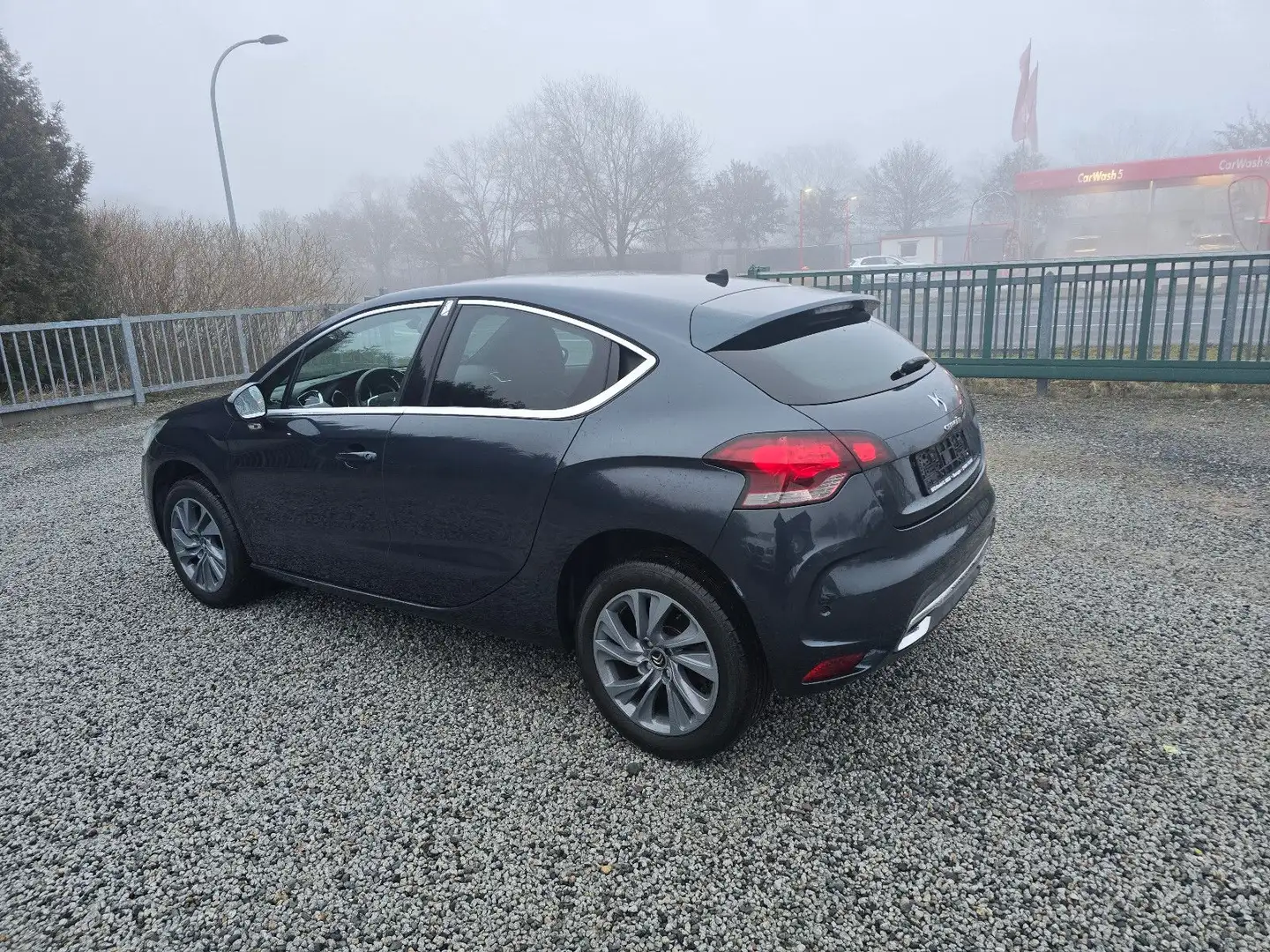 Citroen DS4 SoChic TÜV NEU - 2