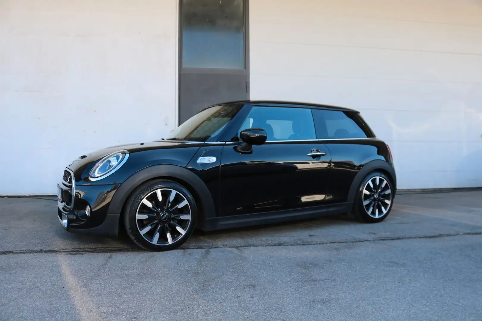 MINI Cooper S *LED*Navi.*Sitzheizung*Pepper II* Schwarz - 1