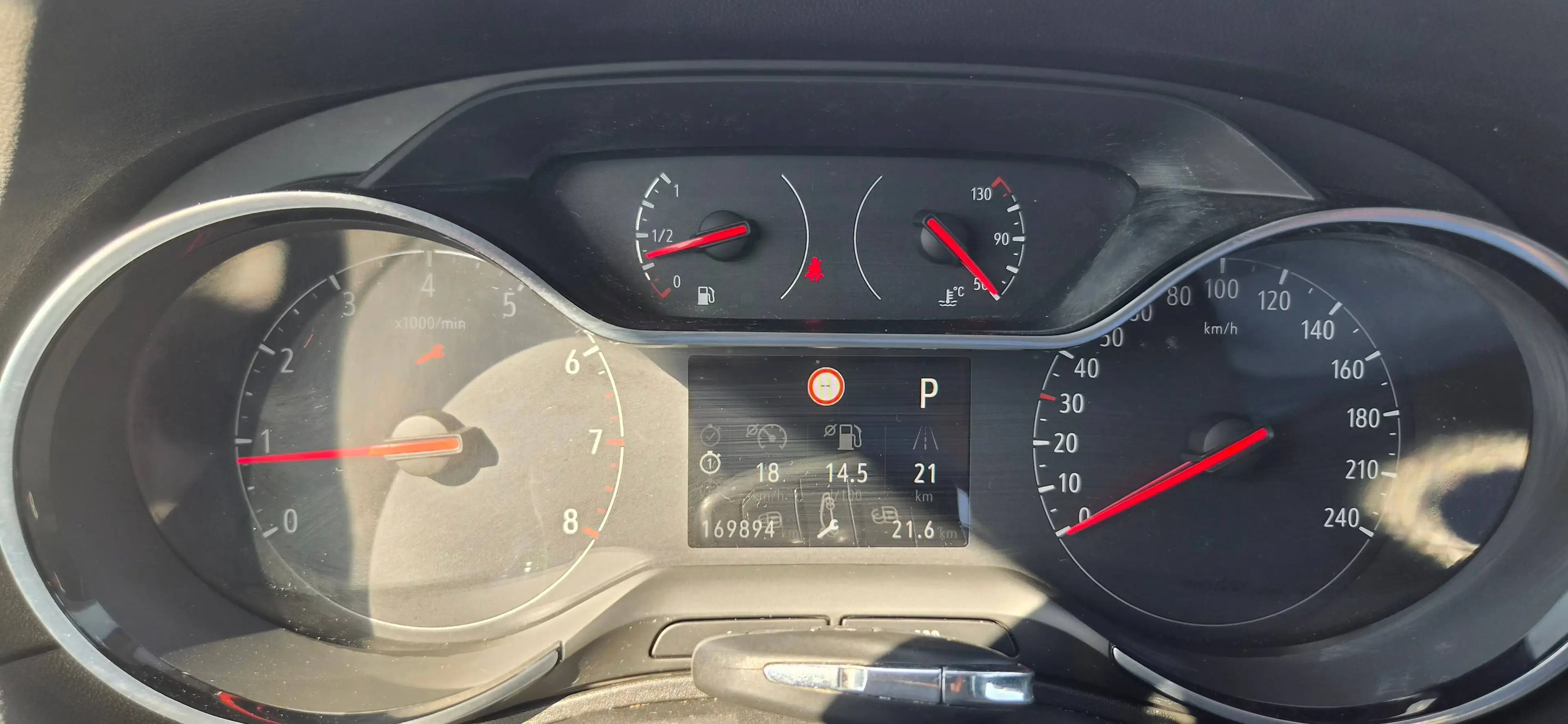 Opel Grandland X Elegance — photo 12