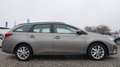 Toyota Auris Comfort 2. Hand TÜV,- Kundendienst Neu Klima CD Beige - thumbnail 2