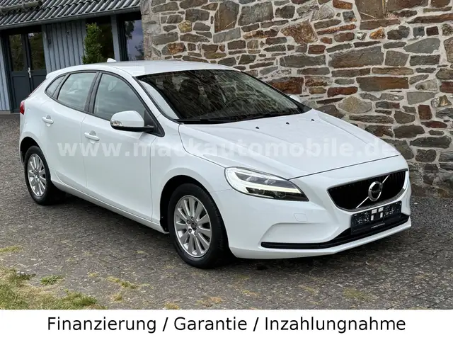 Volvo V40 1-Hand Erst 29.046km gelaufen !!!