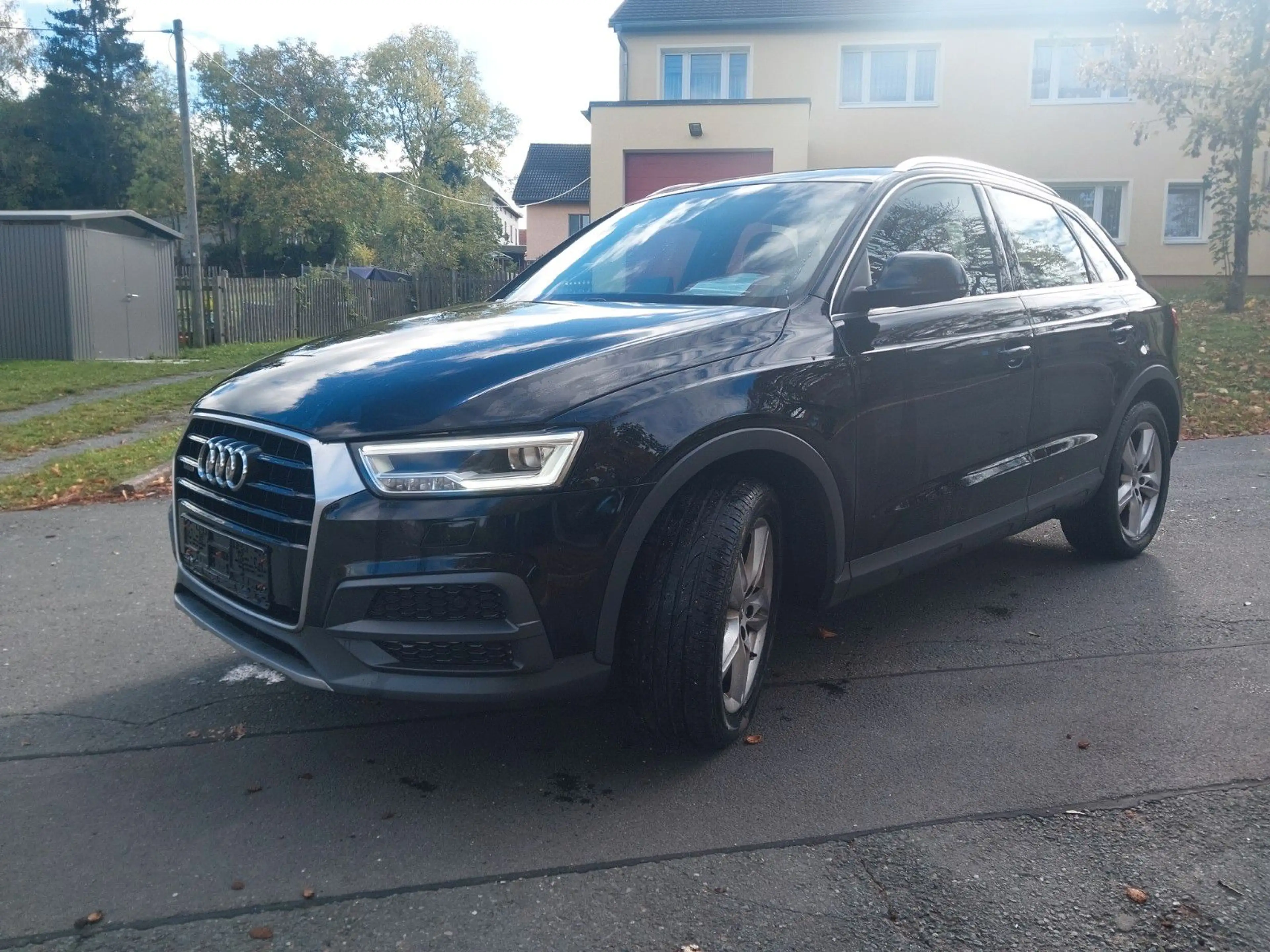 Audi Q3 quattro Exclusive Line — photo 2