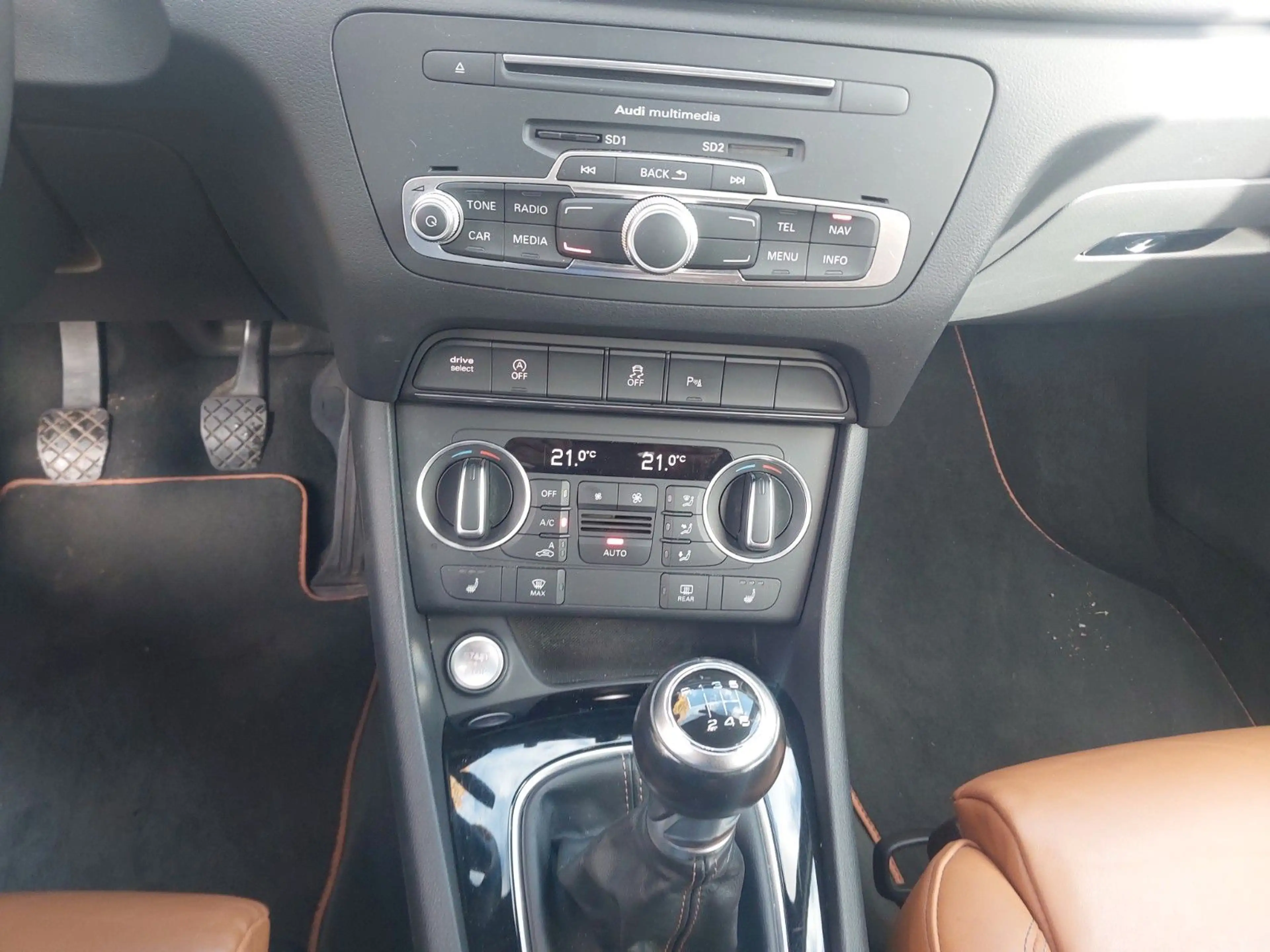 Audi Q3 quattro Exclusive Line — photo 12