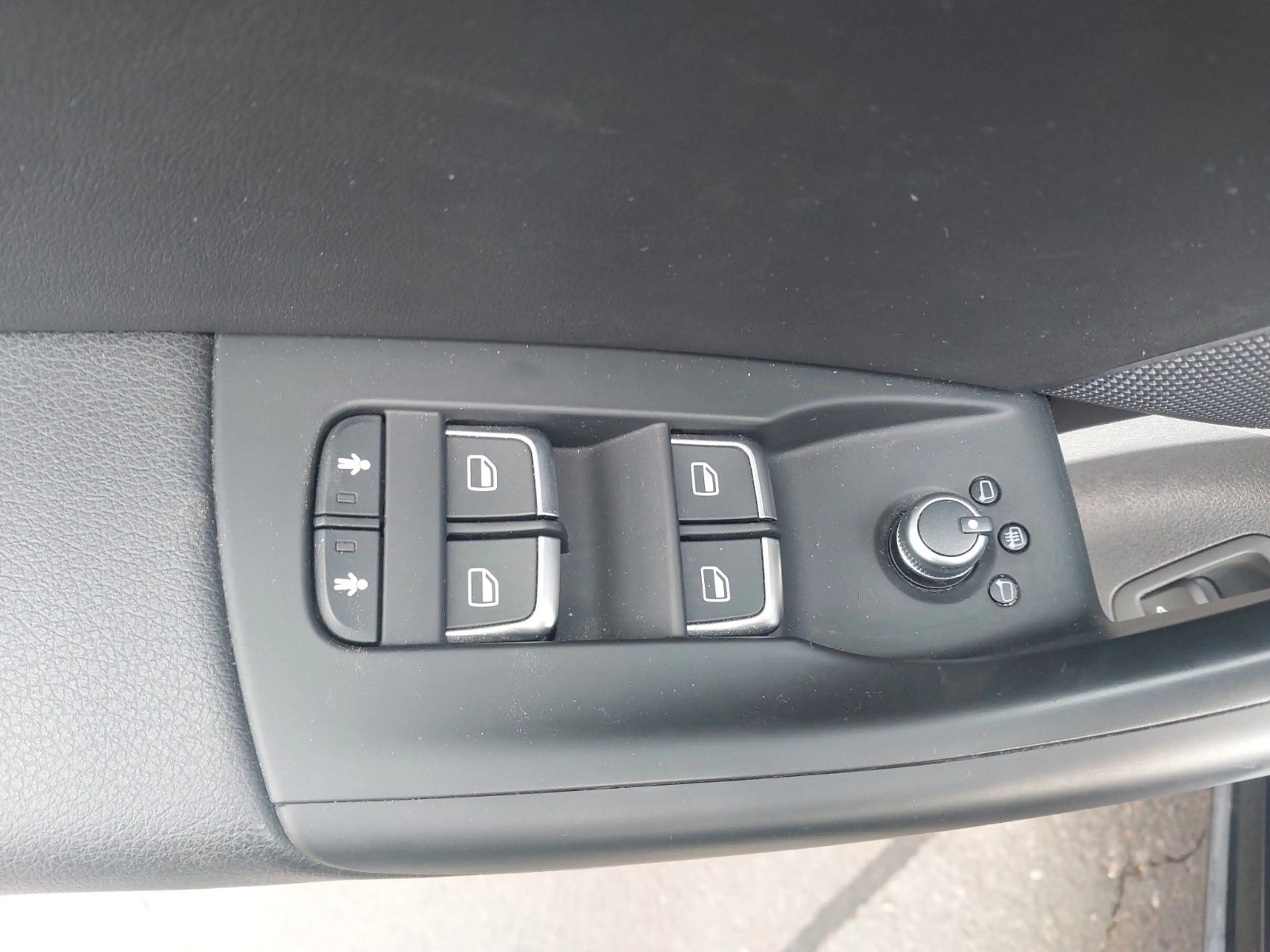Audi Q3 quattro Exclusive Line — photo 16