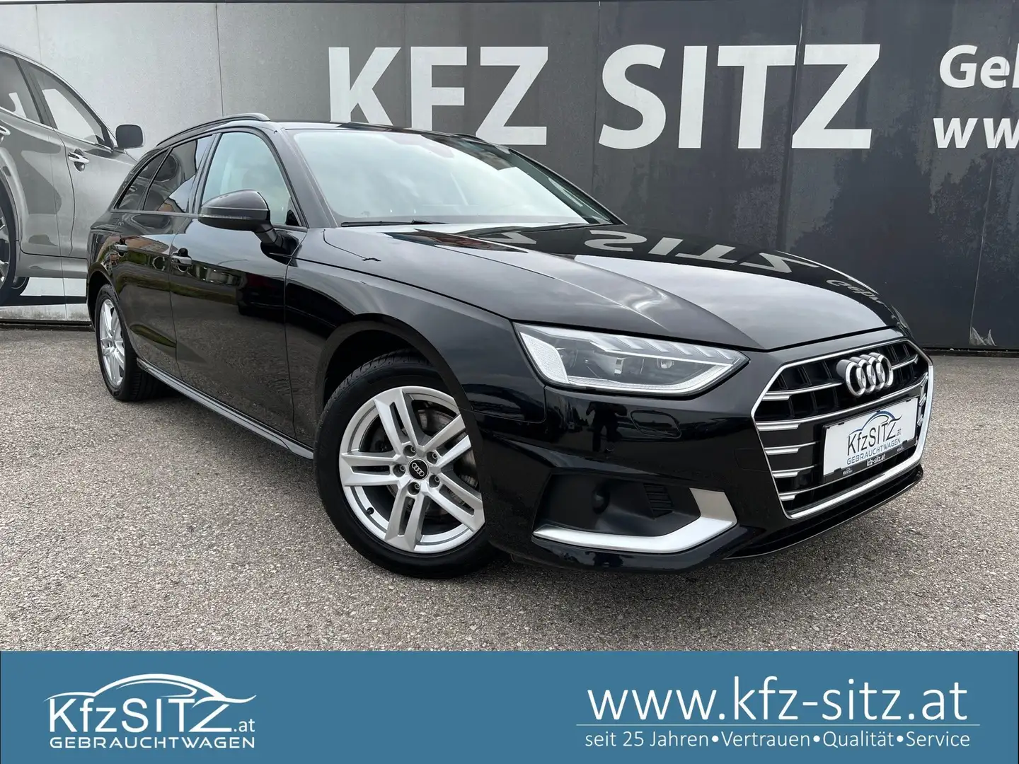 Audi A4 Avant 30 TDI advanced S-tronic | NP: €59.600 Schwarz - 1