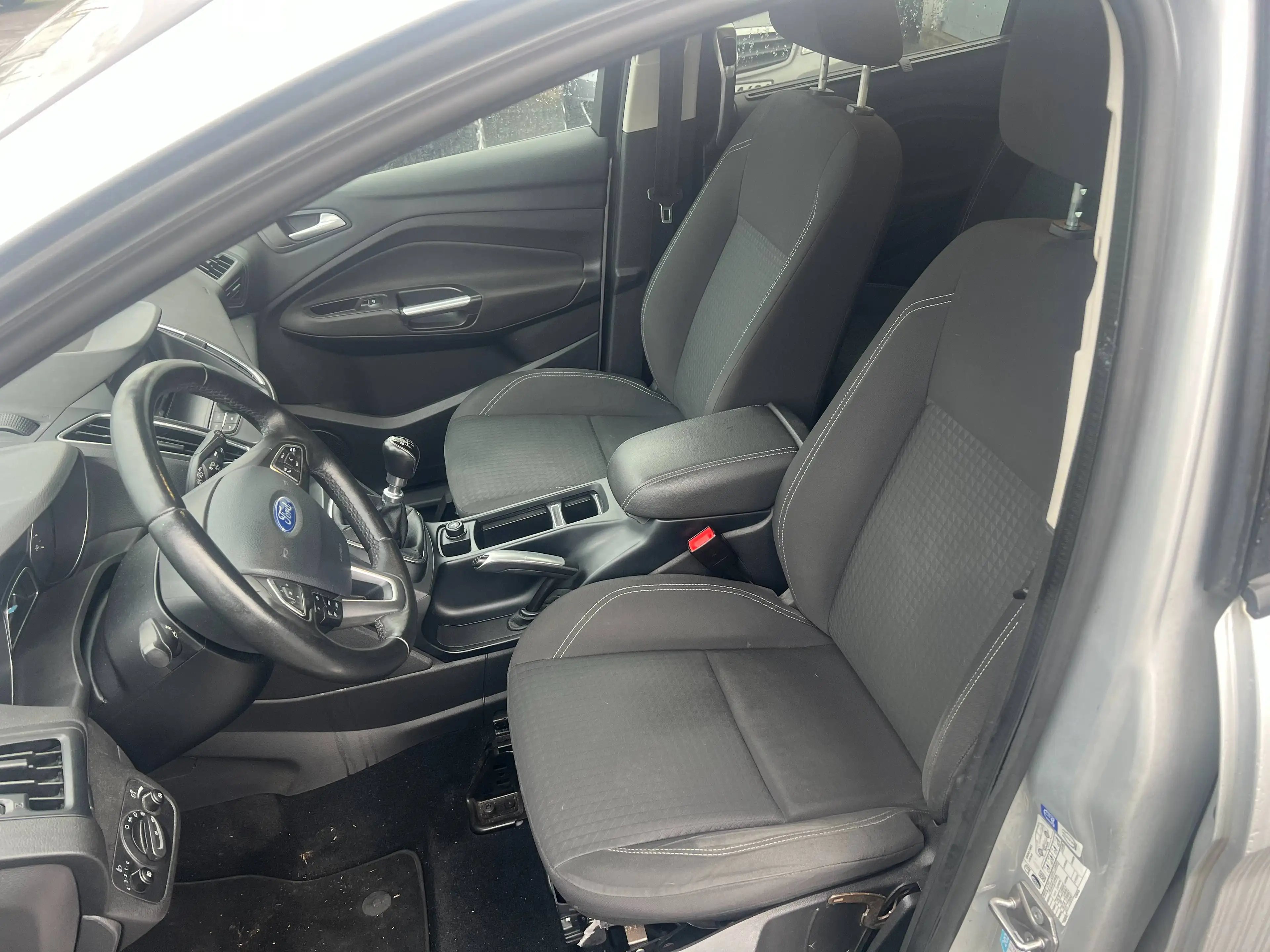 Ford Grand C-Max 7-Sitzer — photo 7