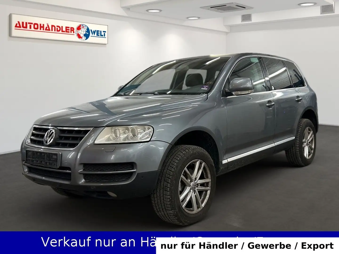 Volkswagen Touareg R5 TDI Automatik AAC Xenon Leder SHZ Nav Grau - 1