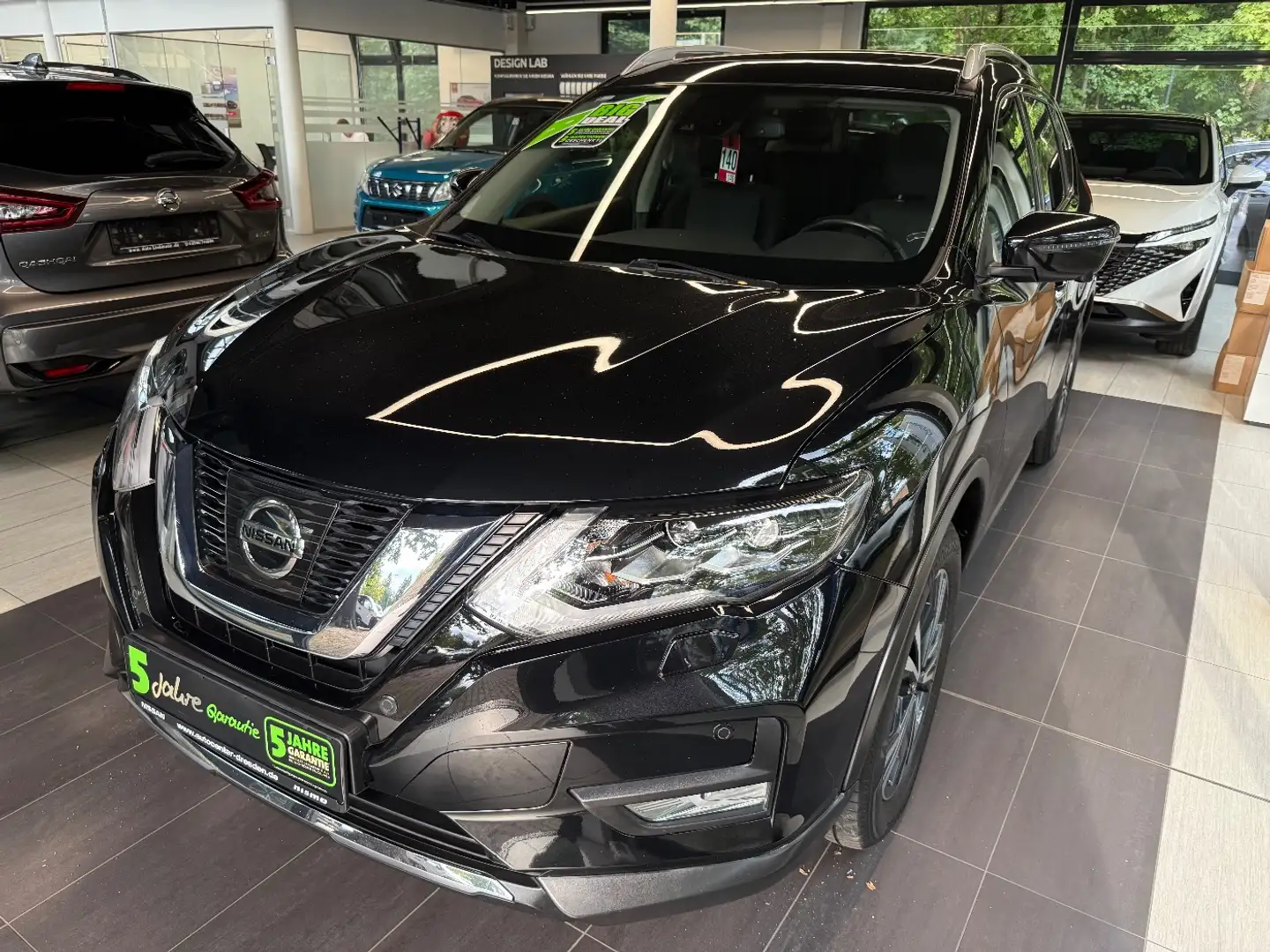 Nissan X-Trail 1.6 DIG-T N-Connecta Navi+Pano+SD+Kam. Noir - 2