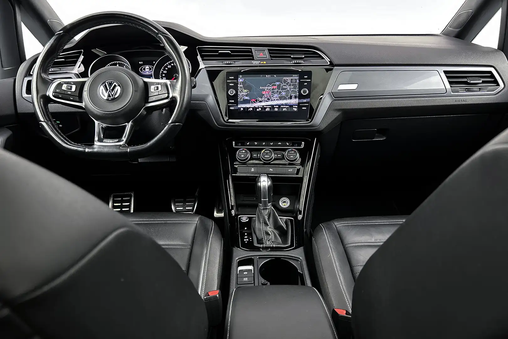 Volkswagen Touran 1.5 TSI Highline Business R 7p | Trekhaak | Camera Gris - 2
