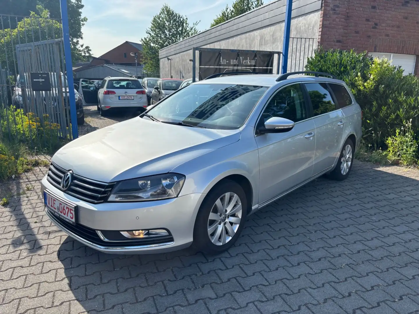 Volkswagen Passat Variant BlueMotion NAVI PDC SHZ TEMP Argent - 1