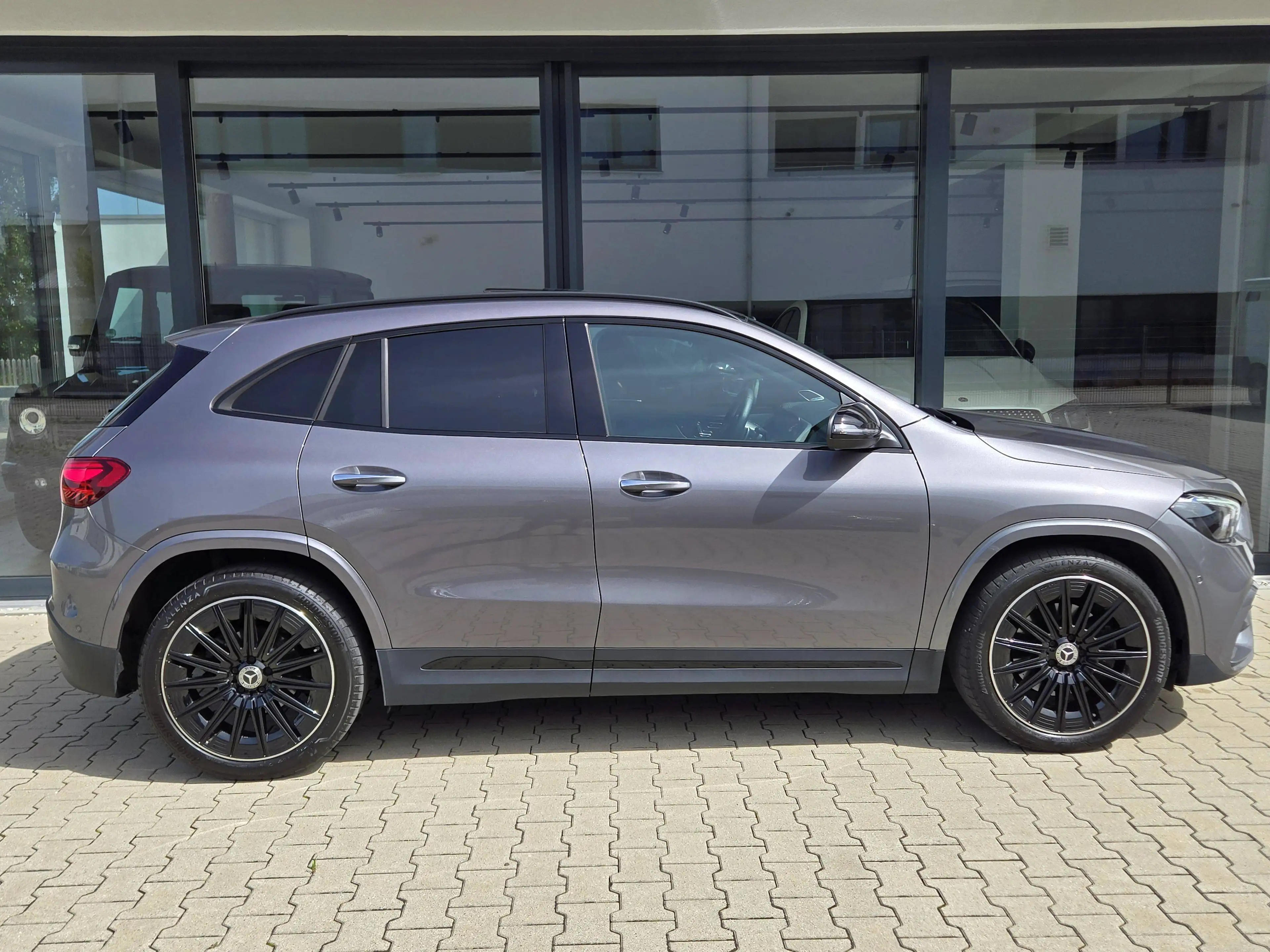 Mercedes-Benz GLA 200 GLA 200 d 4Matic AMG Line |Panorama|Burmester|Leder|FACELIFT Modell — photo 4