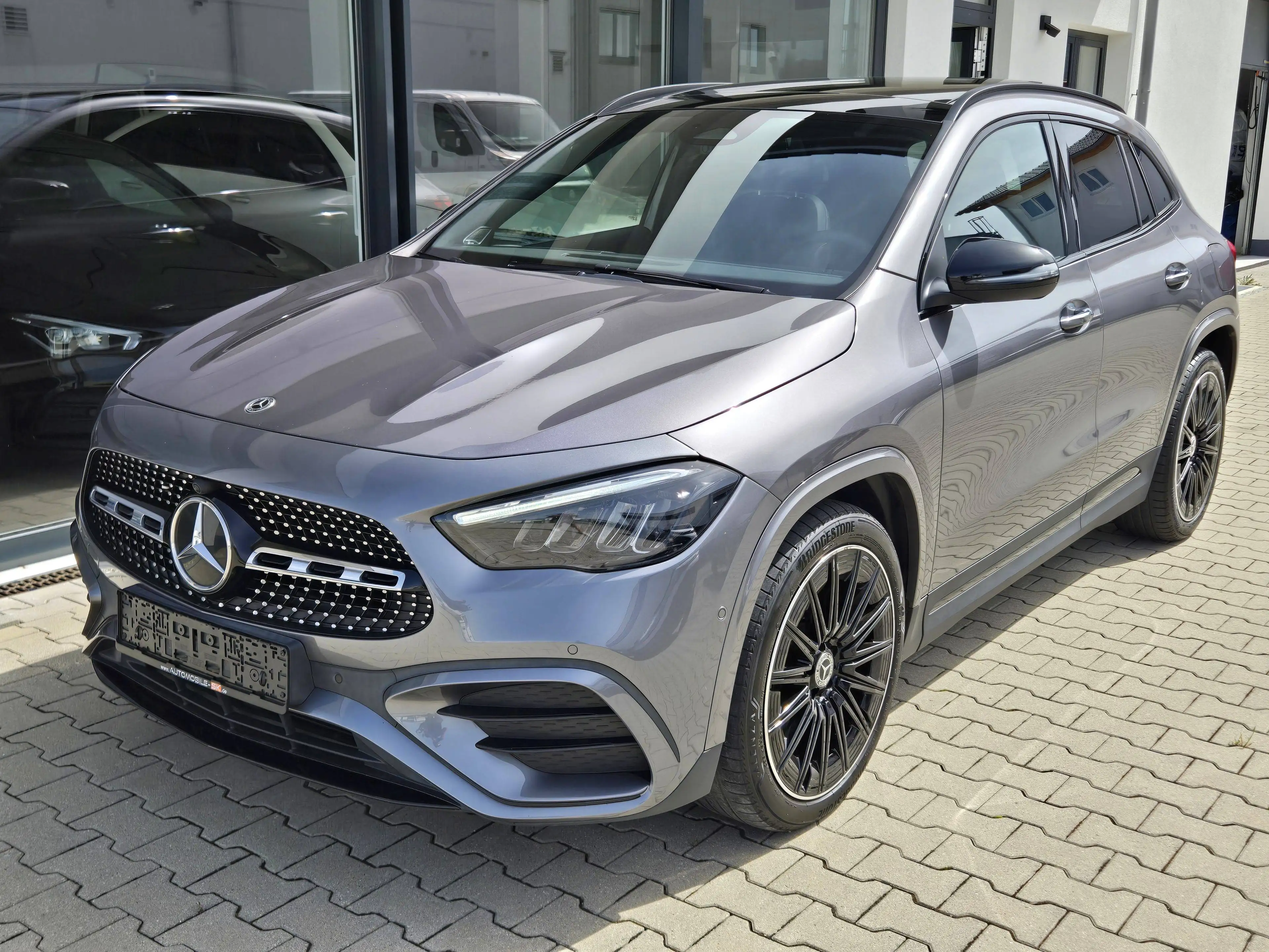 Mercedes-Benz GLA 200 GLA 200 d 4Matic AMG Line |Panorama|Burmester|Leder|FACELIFT Modell — photo 3