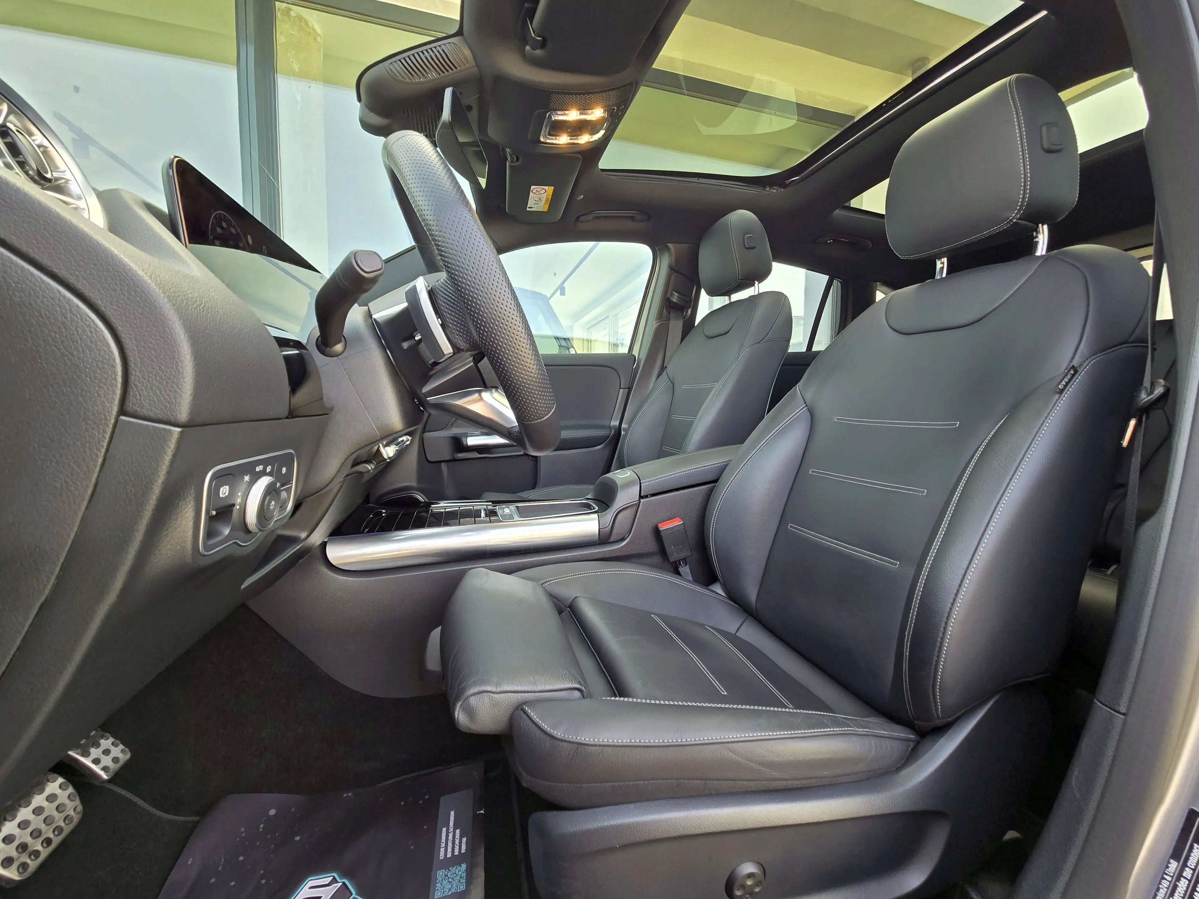 Mercedes-Benz GLA 200 GLA 200 d 4Matic AMG Line |Panorama|Burmester|Leder|FACELIFT Modell — photo 13