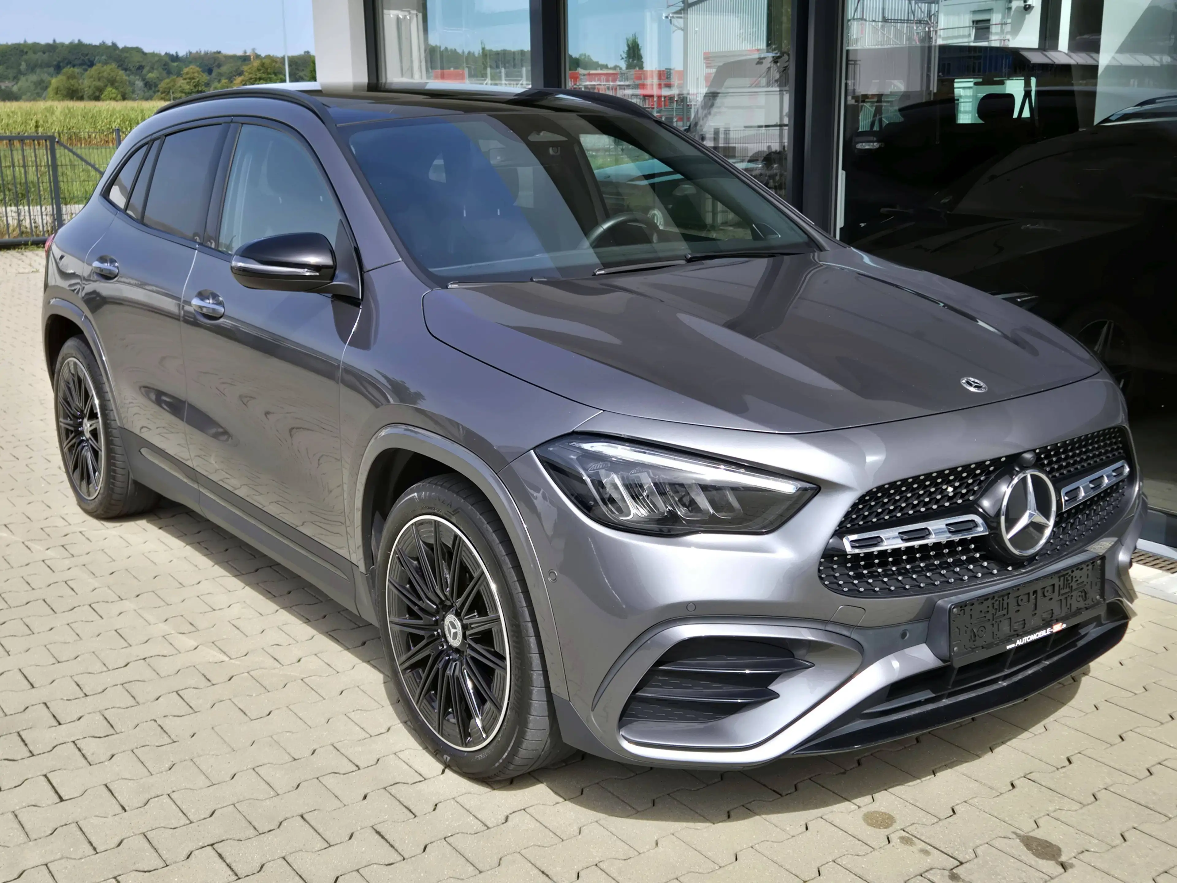 Mercedes-Benz GLA 200 GLA 200 d 4Matic AMG Line |Panorama|Burmester|Leder|FACELIFT Modell — photo 2