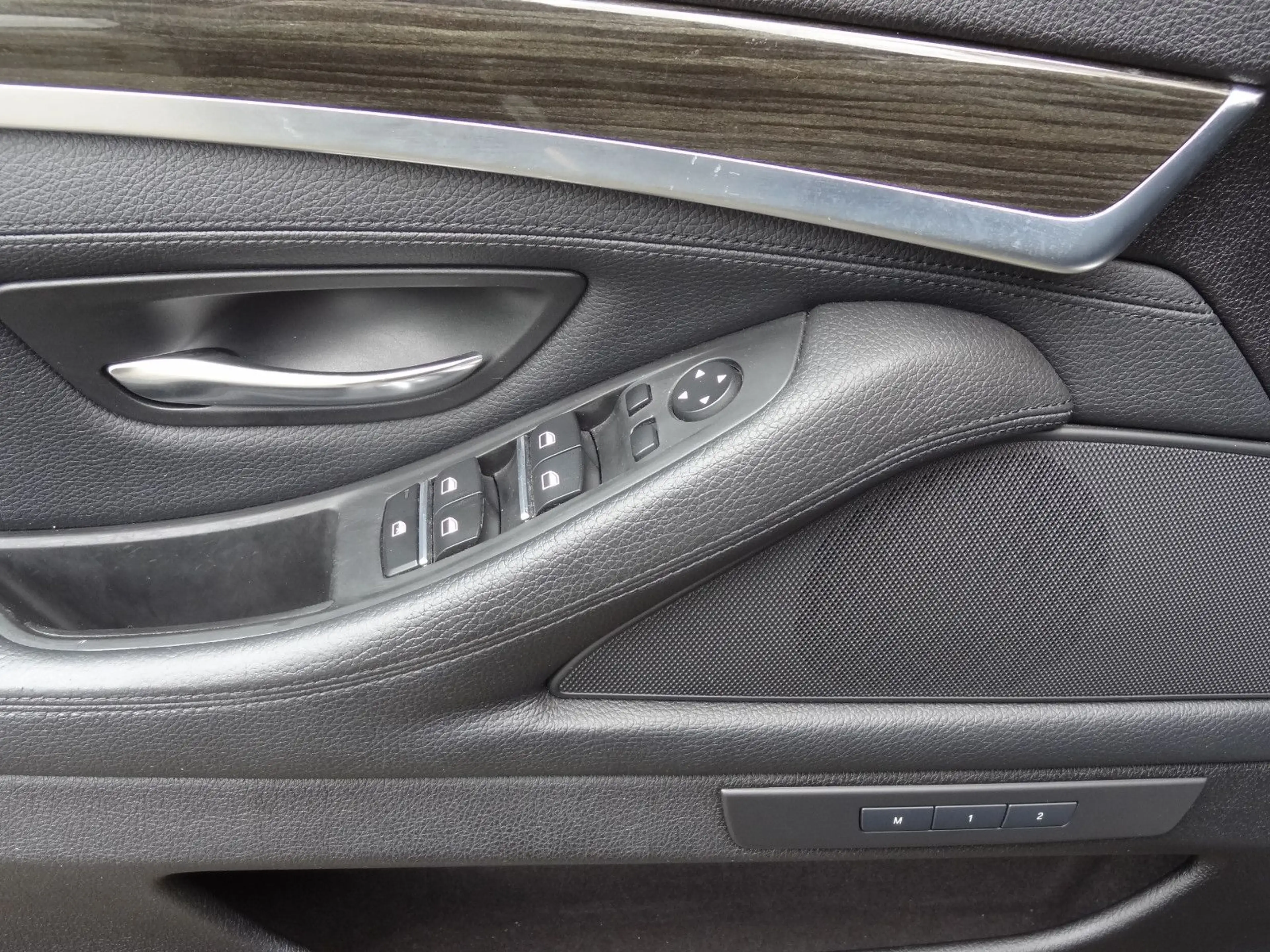 BMW 535 i Limousine Aut. Luxury/Xenon/Leder/Navi/ — photo 7