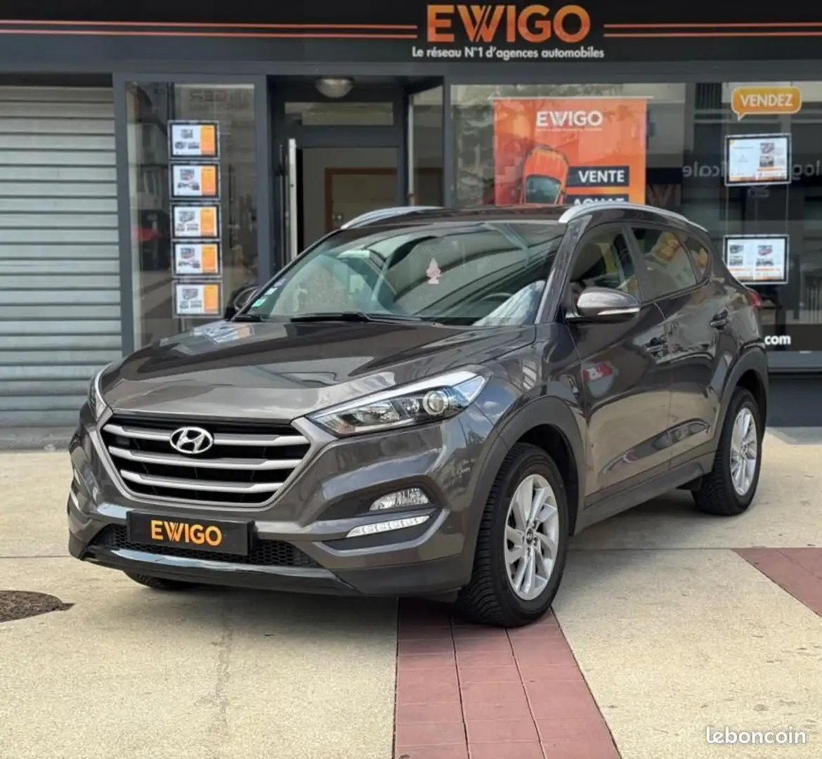 Hyundai TUCSON 1.6l GDI 130ch INTUITIVE 2WD 1er Main Camera de Re Gris - 1