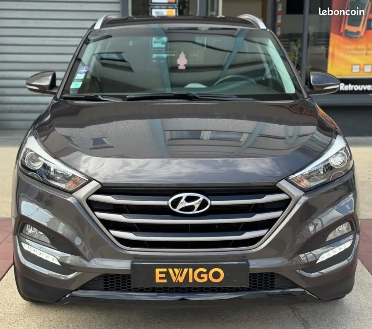 Hyundai TUCSON 1.6l GDI 130ch INTUITIVE 2WD 1er Main Camera de Re Gris - 2