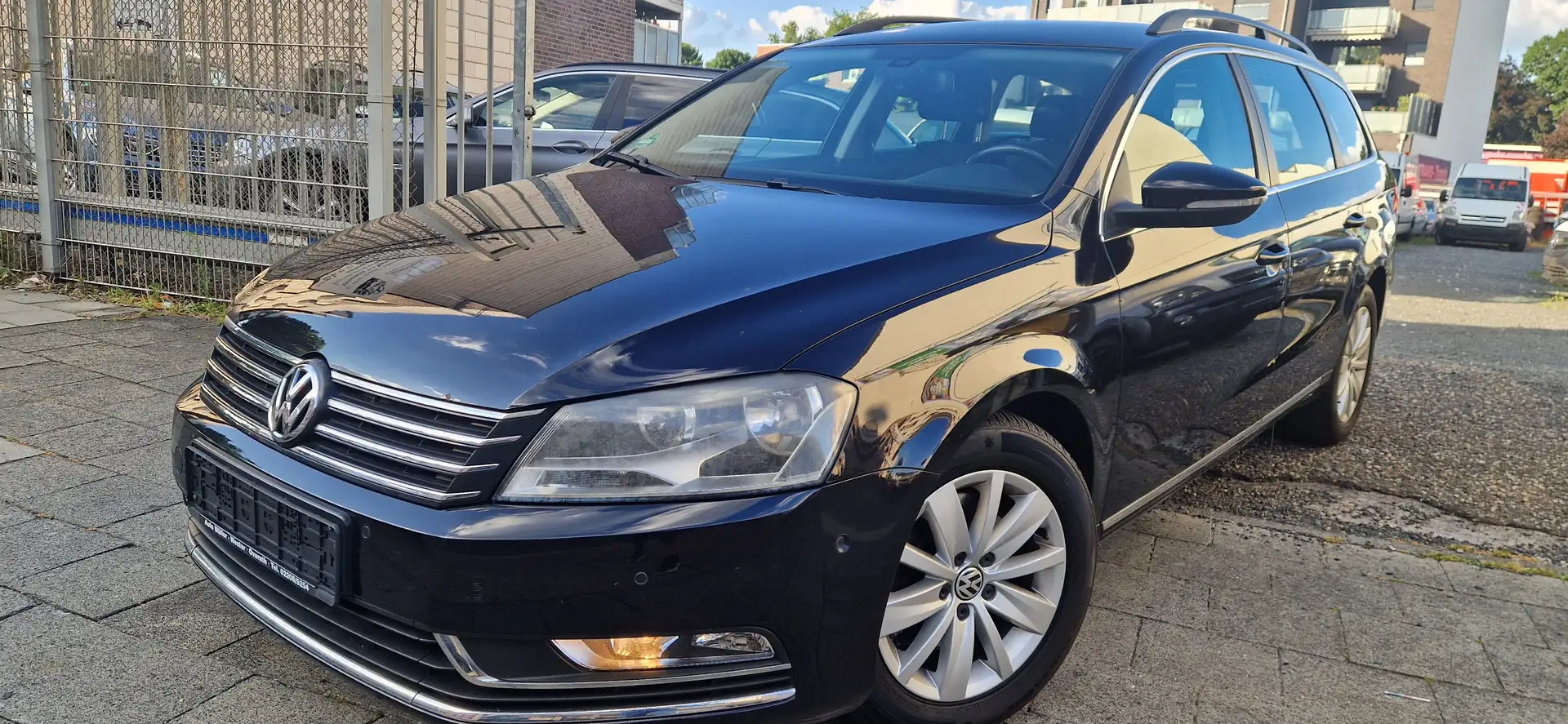 Volkswagen Passat Variant 2.0 Blue TDI SCR Comfortline Schwarz - 1