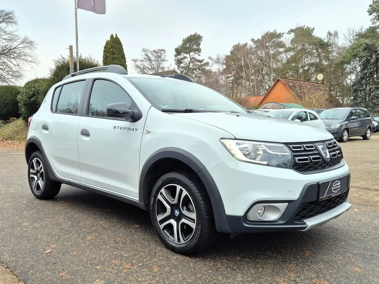 Dacia Sandero II Stepway Celebration |Benzin-LPG| Weiß - 1