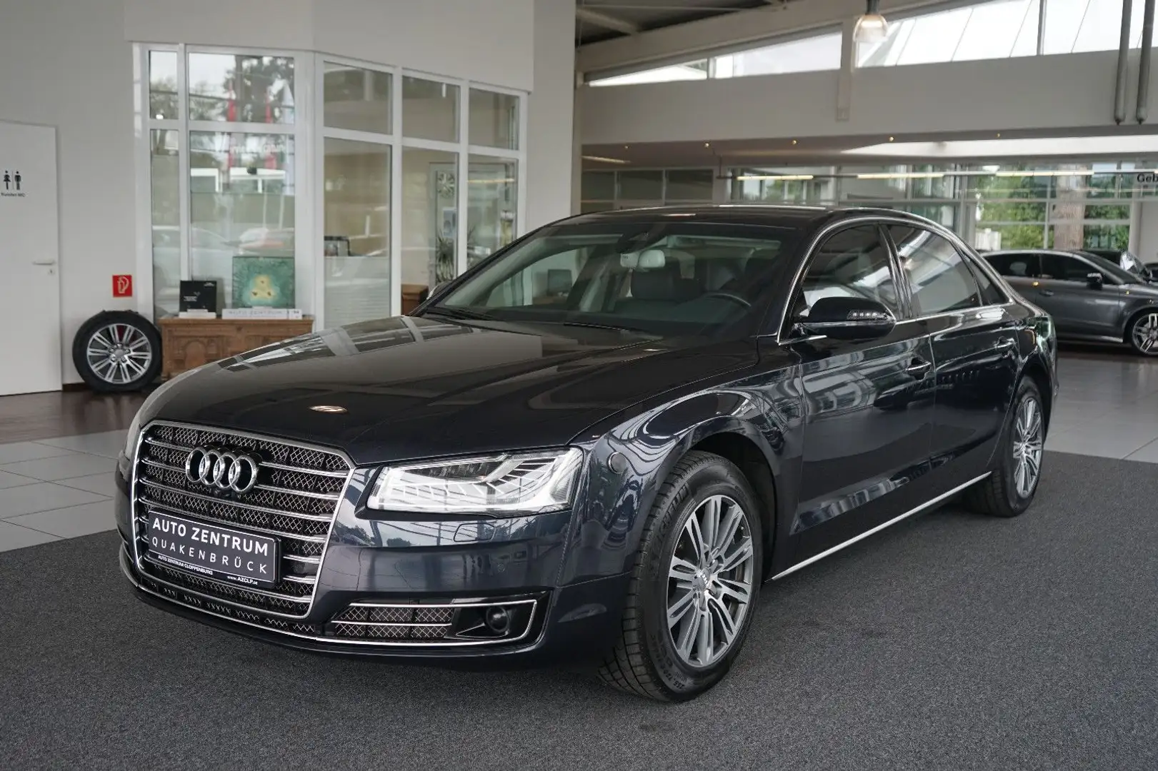 Audi A8 6.3 W12 Security Werks Panzer Armored VR7/VR9 Blue - 1