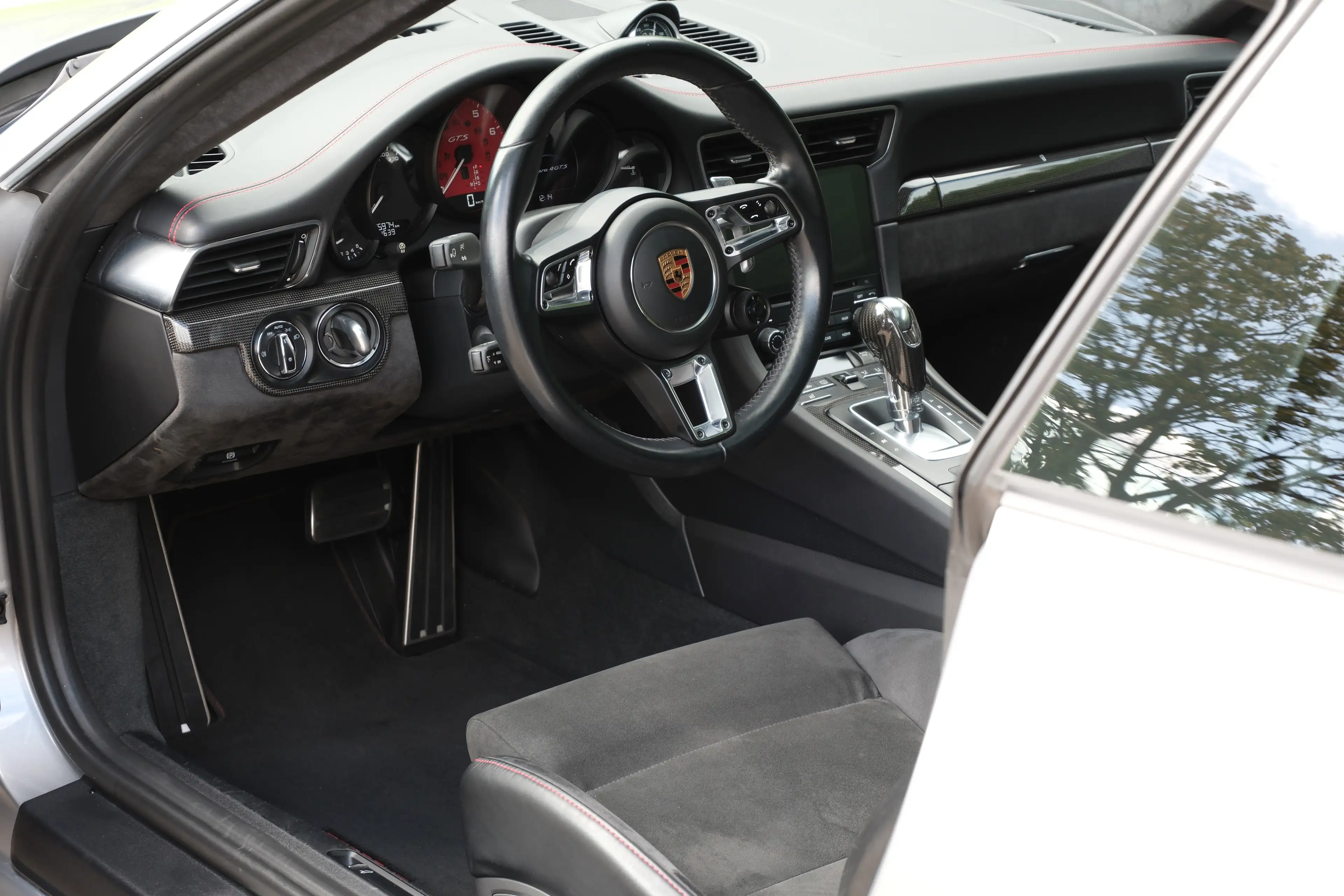 Porsche 991 911/991.2 Carrera 4 GTS Coupé*Carbon*18Wege*GSD* — photo 11